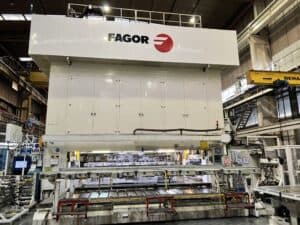 Presse d'estampage de tôles Fagor LE4-2000-6500-2000 - 2400 tonne (Photo 2)