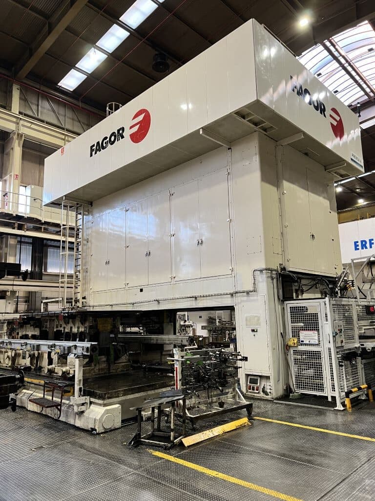 Presse d'estampage de tôles Fagor LE4-2000-6500-2000 - 2400 tonne