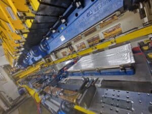 Presse d'estampage Aida DSF-TE4-20000-730-250 - 2000 tonne (Photo 5)