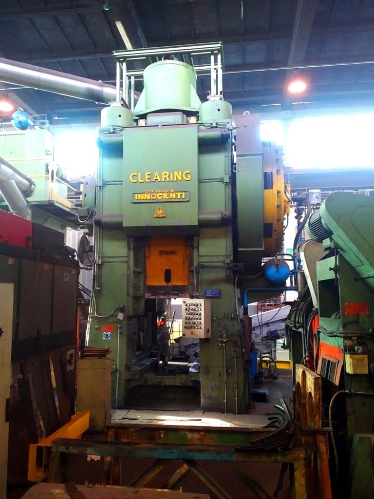 Presse de forgeage à chaud Clearing Clearing 2000 - 2000 tonne