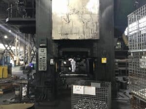 Presse de forgeage à chaud TMP Voronezh KB8046 - 4000 tonne (Photo 6)