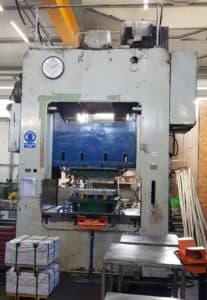 Presse d'ébavurage Smeral LKT 250 - 250 tonne ID: 75798