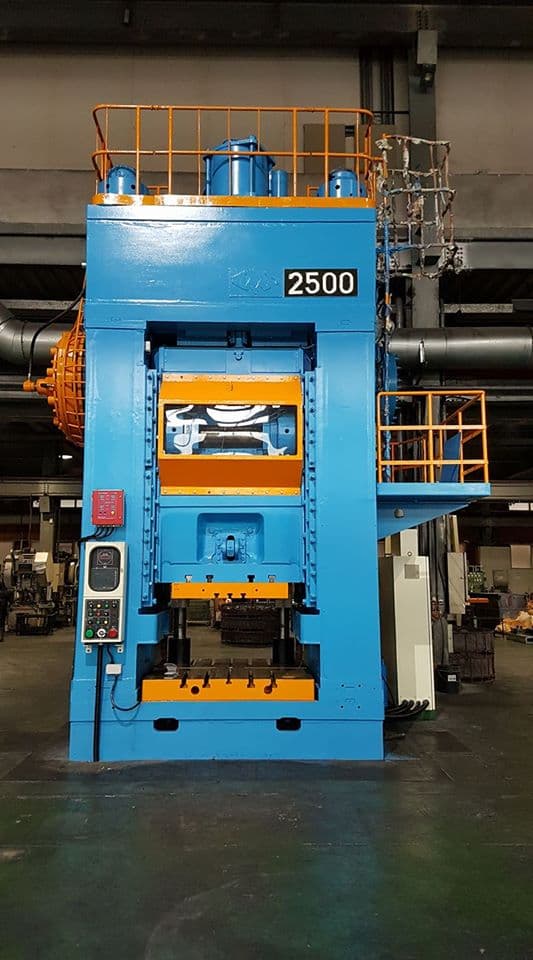 Presse à genouillère TMP Voronezh K504.003.844 - 2500 tonne