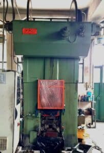 Presse à vis Vaccari 9BF 320/640 - 640 tonne ID: 76363