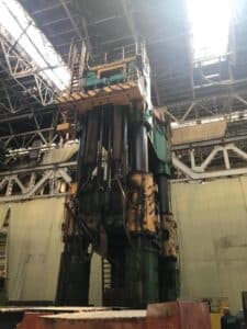 Presse de forgeage en matrice ouverte UZTM 100MN - 10000 tonne (Photo 6)