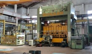 Presse d'estampage Schuler T2-1500-8-500 - 1500 tonne (Photo 1)