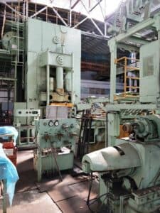 Presse d'estampage Aida FT2-40 - 400 tonne (Photo 1)