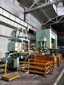 Presse d'estampage Aida FT2-40 - 400 tonne (Photo 6)