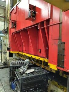 Presse d'estampage Erfurt PYD 3-1500+1000/4500X2500/2400 FS E - 1500 tonne (Photo 3)