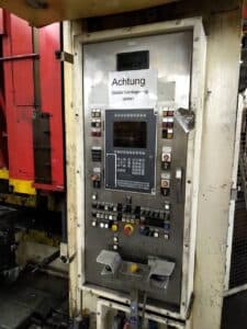 Presse d'estampage Erfurt PYD 3-1500+1000/4500X2500/2400 FS E - 1500 tonne (Photo 7)