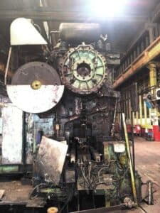 Presse de forgeage à chaud Komatsu CAH1600 - 1600 tonne (Photo 1)