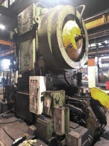 Presse de forgeage à chaud Komatsu CAH1600 - 1600 tonne (Photo 3)