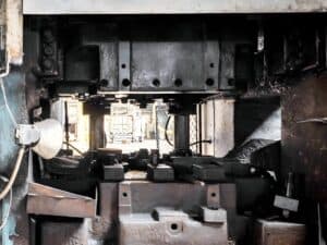 Presse de forgeage à chaud Smeral LZK 1600 - 1600 tonne (Photo 3)