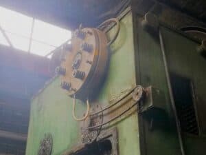 Presse d'ébavurage Ravne 630T - 630 tonne (Photo 2)