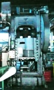 Presse d'ébavurage Valdarno 400 - 400 tonne (Photo 2)