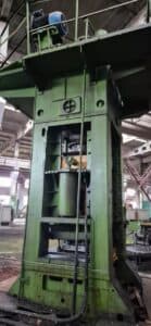 Presse d'ébavurage TMP Voronezh KB9538 - 630 tonne (Photo 2)
