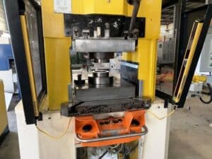 Presse à genouillère Grabener GK 360 - 360 tonne (Photo 2)