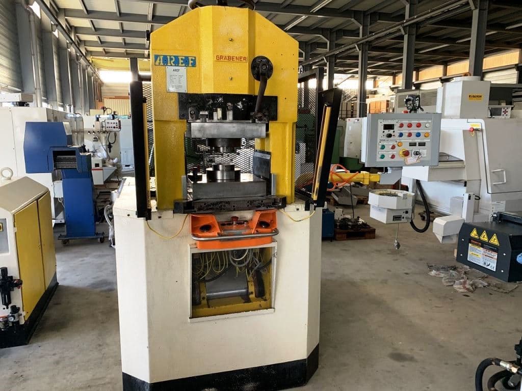Presse à genouillère Grabener GK 360 - 360 tonne