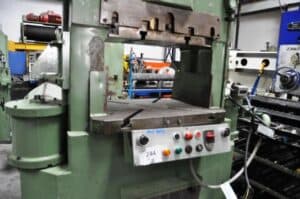 Presse à genouillère Grabener GK 360 - 360 tonne (Photo 6)