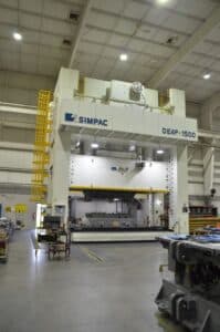 Presse d'estampage Simpac DE4P1500 - 1500 tonne ID: 76364