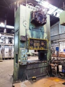 Presse d'ébavurage Smeral LDO 315 - 315 tonne ID: 75415