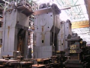 Presse d'ébavurage Erfurt PKZe 1250 - 1250 tonne (Photo 5)