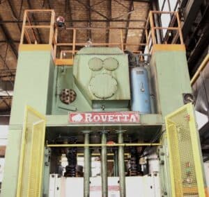 Presse mécanique Rovetta S2-400-1600-1220 - 400 tonne ID: 75790