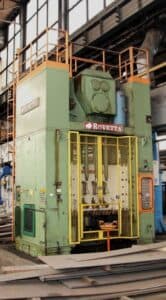 Presse mécanique Rovetta S2-400-1600-1220 - 400 tonne (Photo 13)