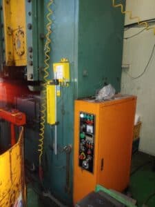 Presse à genouillère Barnaul KB8340 B - 1000 tonne (Photo 2)