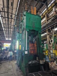 Presse d'ébavurage Erfurt PKZe 500 - 500 tonne (Photo 3)