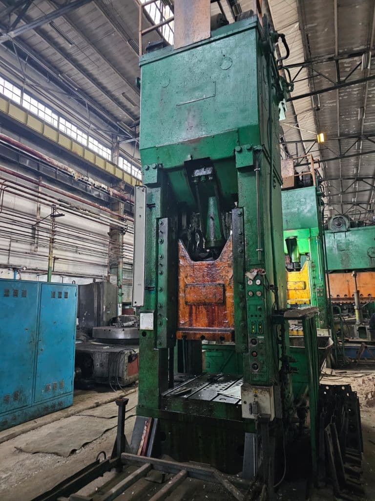 Presse d'ébavurage Erfurt PKZe 500 - 500 tonne