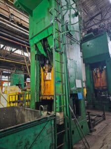 Presse d'ébavurage Erfurt PKZe 500 - 500 tonne (Photo 4)