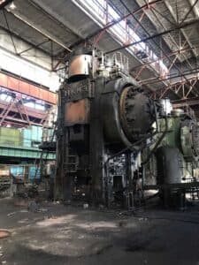 Presse de forgeage à chaud NKMZ Kramatorsk 6300 - 6300 tonne (Photo 5)