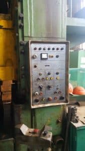 Presse à genouillère TMP Voronezh K504.003.844 - 2500 tonne (Photo 2)