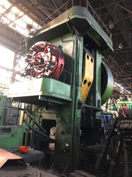 Presse de forgeage à chaud TMP Voronezh KB8544 - 2500 tonne