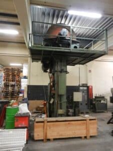 Presse à vis Vaccari 10PS - 650 tonne (Photo 4)