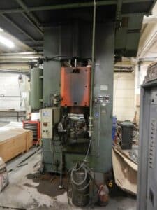 Presse à vis Vaccari 10PS - 650 tonne (Photo 6)
