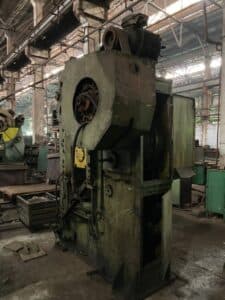 Presse à genouillère Barnaul KB8336 - 400 tonne (Photo 4)