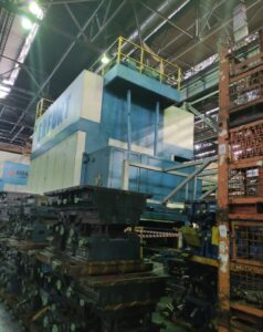 Presse d'estampage Erfurt PE2-HTr-1000.2/SS/E - 1000 tonne (Photo 2)