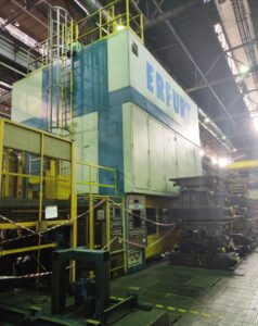 Presse d'estampage Erfurt PE2-HTr-1000.2/SS/E - 1000 tonne (Photo 3)