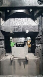 Marteau de forgeage à contrecoup Beche DGH40 - 40 tonne (Photo 4)