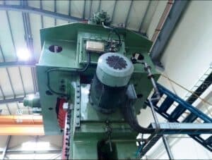 Presse à vis Vaccari PV 350 - 1200 tonne (Photo 2)