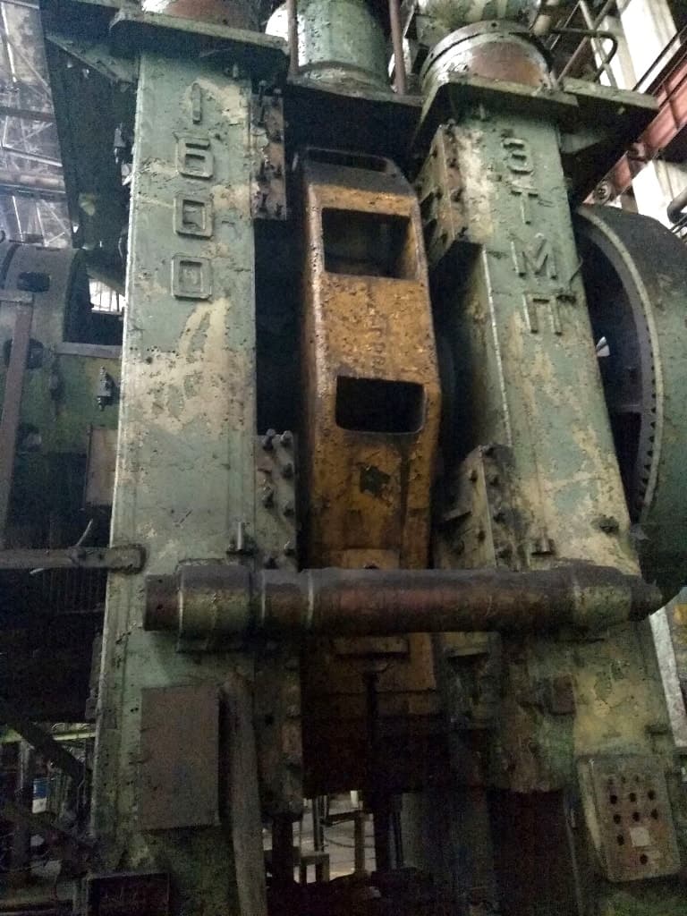 Presse de forgeage à chaud TMP Voronezh K8542 - 1600 tonne