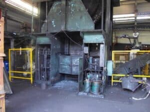 Presse de forgeage à chaud Smeral LZK 4000 A - 4000 tonne (Photo 2)