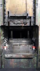 Presse de forgeage à chaud Ajax 2500 MT - 2500 tonne (Photo 11)