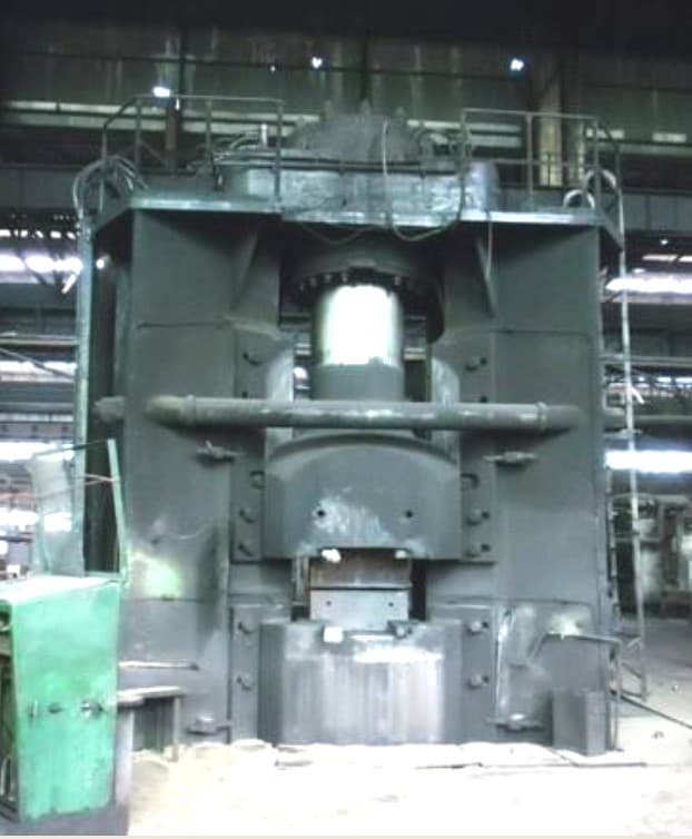 Marteau de forgeage à contrecoup Beche DGH40 - 40 tonne
