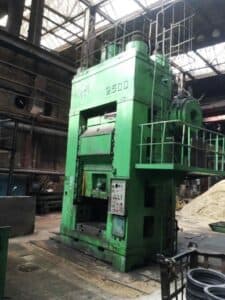 Presse à genouillère TMP Voronezh K504.003.844 - 2500 tonne (Photo 1)