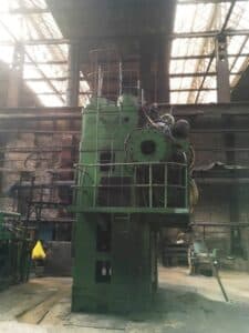 Presse à genouillère TMP Voronezh K504.003.844 - 2500 tonne (Photo 3)