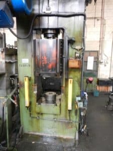 Presse à vis Vaccari 9PS - 400 tonne (Photo 3)