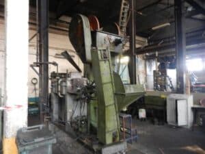 Presse à vis Vaccari 9PS - 400 tonne (Photo 7)